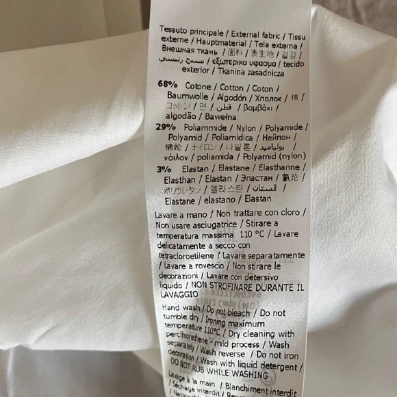 Liu Jo Milano Women’s Top with Jeweled Buttons Size 44/L White Sleeveless - Picture 7 of 7